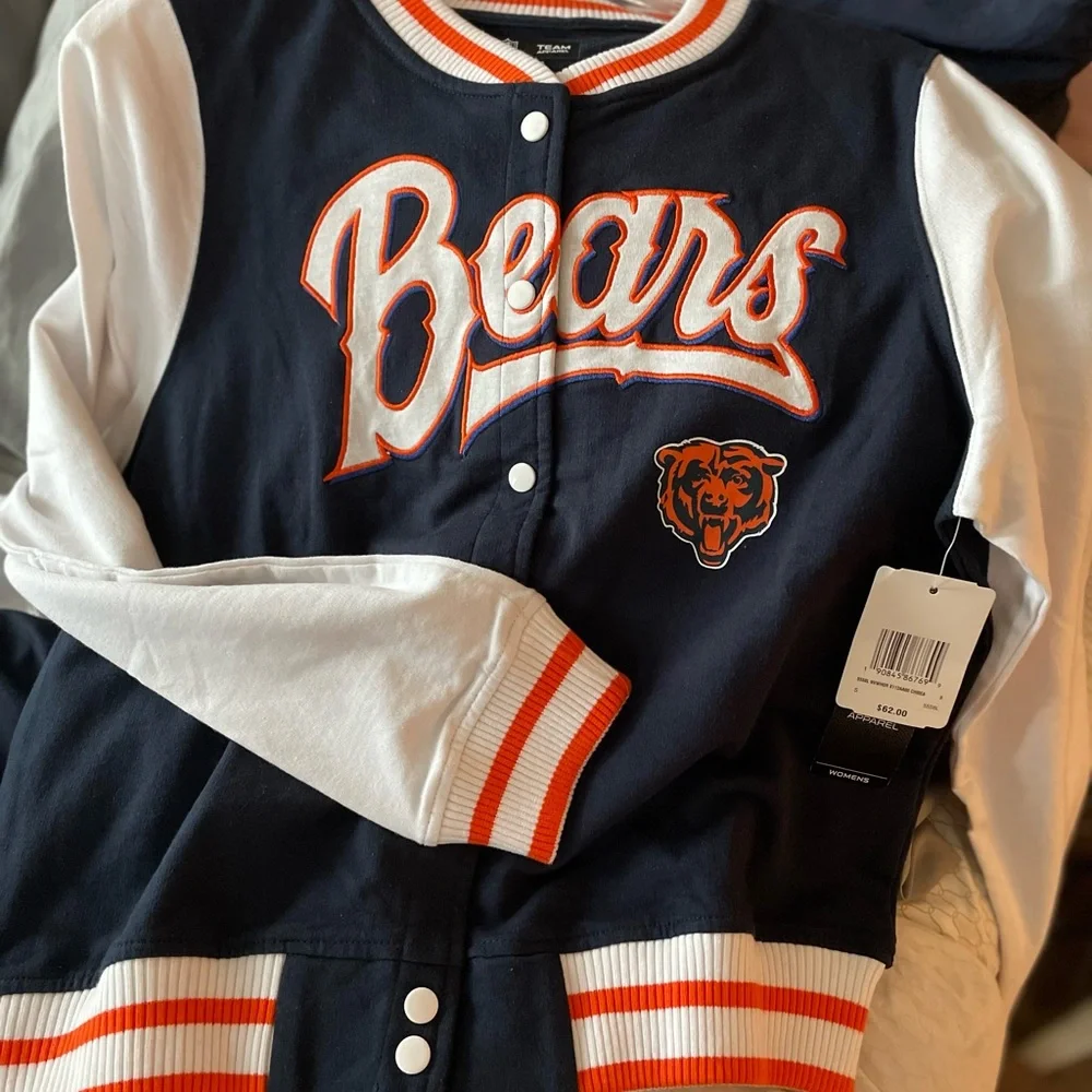 1 jacket 2 jersey’s - Picture 1 of 14